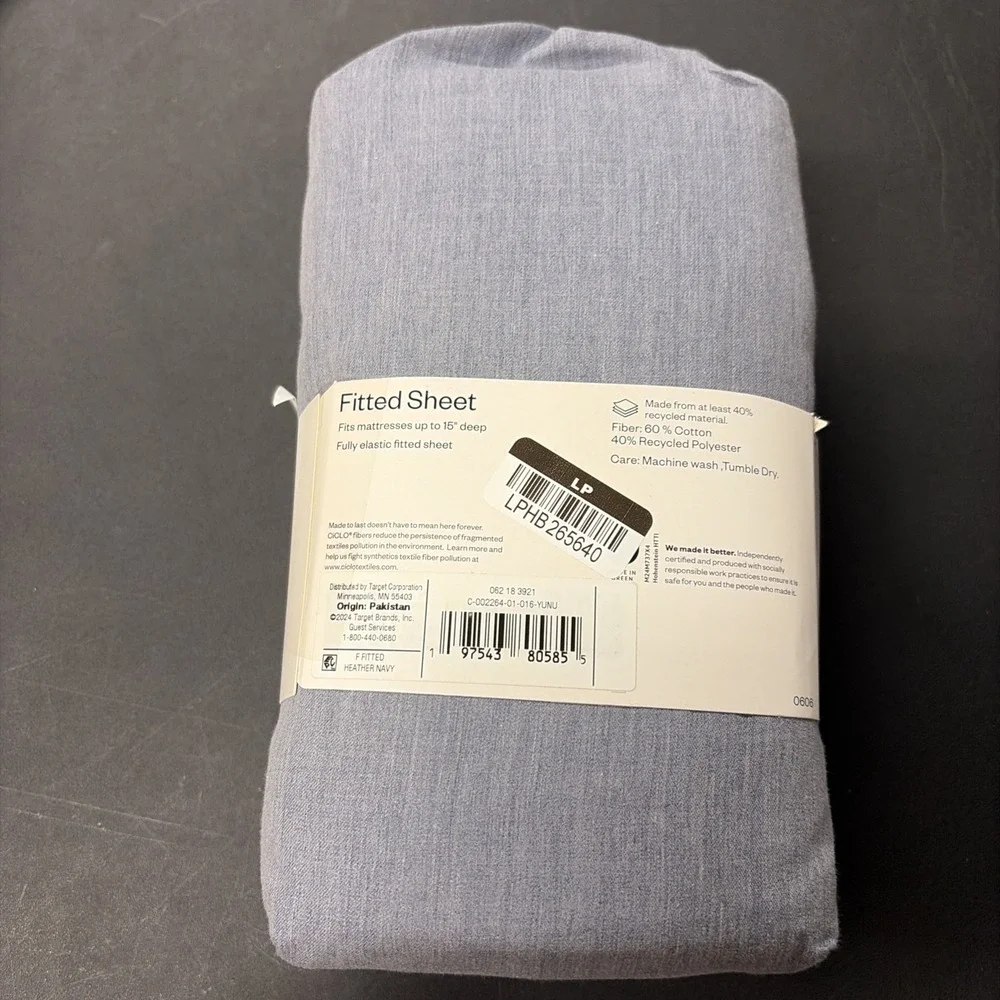Blue Room Essentials Machine Washable Cotten Blend Sateen Fitted Sheet Size Full